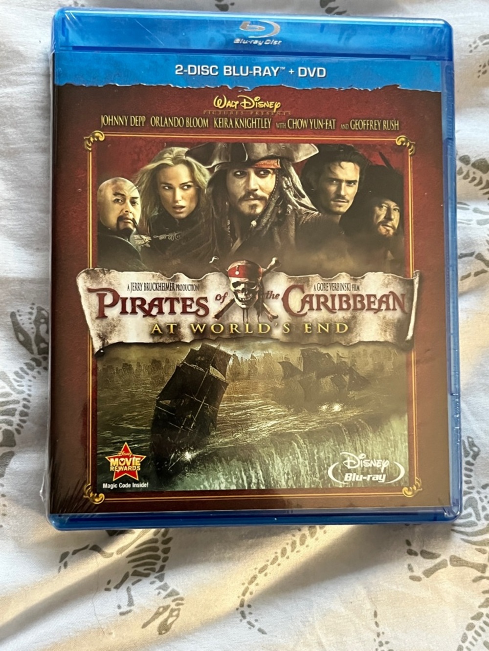 Disney Pirates of the Caribbean 3-Disc Combo Pack – Blue Case